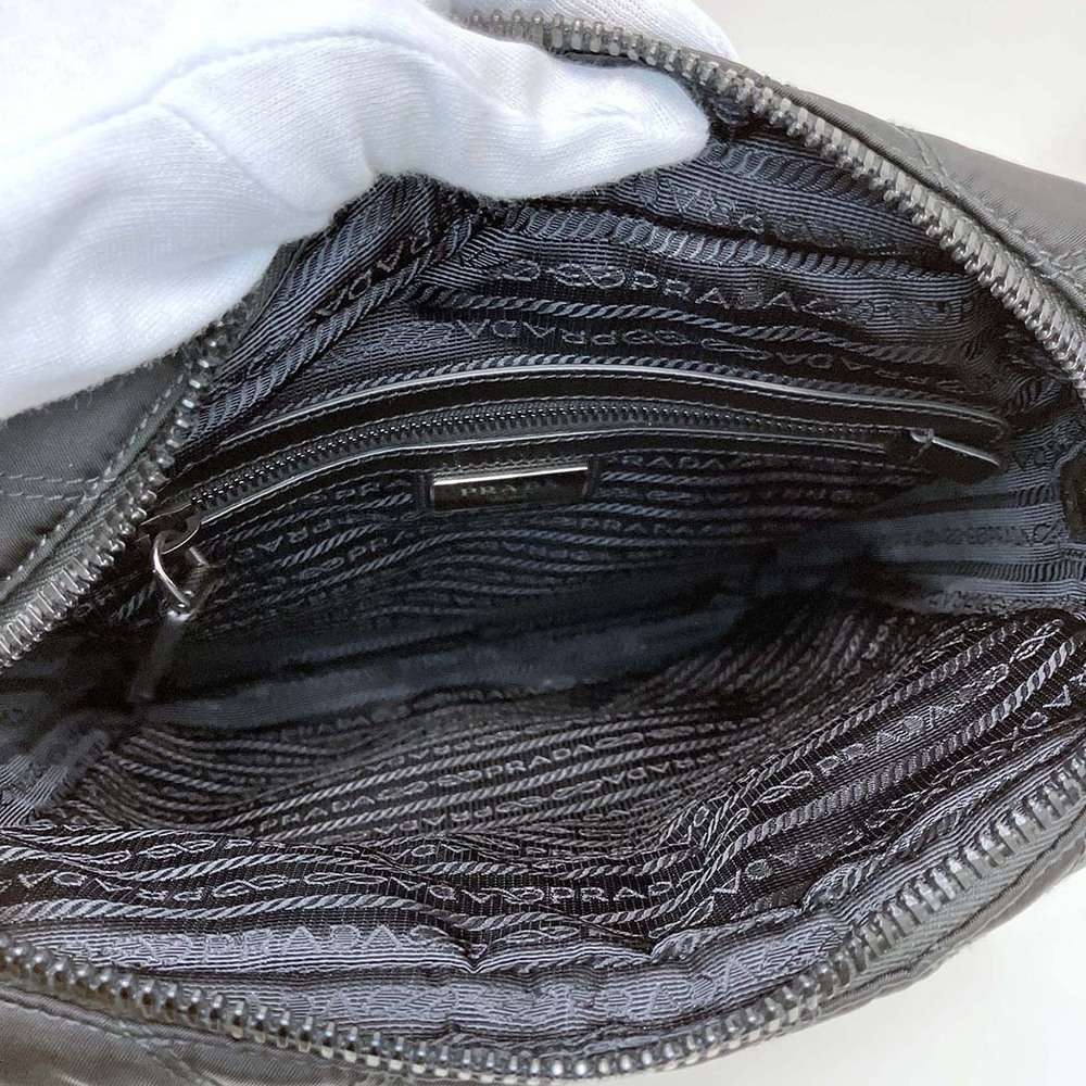 Prada Quilted Messenger Crossbody Bag Black - Picture 8 of 12